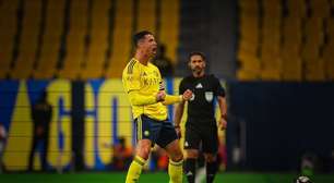 Cristiano Ronaldo marca duas vezes em goleada e Al-Nassr assume liderança da Liga Saudita