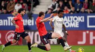 Real Madrid perde para Osasuna mesmo com gol de Vini Jr e vê liderança ameaçada