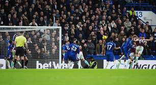 Chelsea vacila nos minutos finais e empata com o Burnley dentro de casa pela Premier League