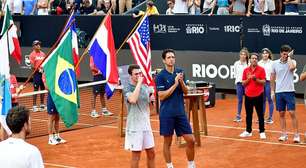 Choro, samba e elogio de rivais: João Fonseca e Marcelo Melo fazem festa emotiva no Rio Open