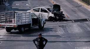 México vive onda de violência após morte de chefe de cartel