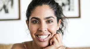 Após beijo no Carnaval, Bela Gil posa em clima de romance com fotógrafo