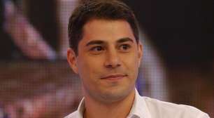 Internauta pede que Evaristo Costa 'não saia do armário' e jornalista dá a MELHOR RESPOSTA sobre sua orientação sexual