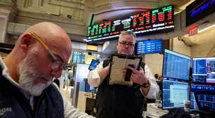 Wall Street tomba em meio a temores de problemas relacionados a IA e preocupações com tarifas