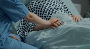 Doulas ampliam humanização no fim da vida