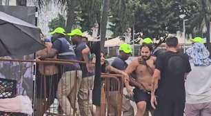 Agentes da Seop do Rio são flagrados agredindo professor que questionou abordagem a morador de rua