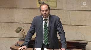 Carlos Bolsonaro reclama de 'silêncio' do PL sobre candidatura de Flávio à Presidência