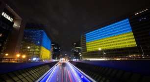 União Europeia reage aos quatro anos de guerra com demonstrações firmes de apoio à Ucrânia