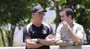 Diretor segue atrás de reforços para o Corinthians mas avisa: "Dinheiro não é infinito"