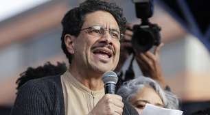 Iván Cepeda lidera pesquisas para suceder Gustavo Petro na Colômbia