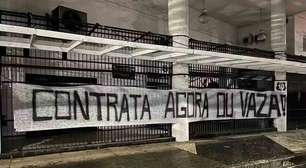 Torcedores do Santos protestam novamente contra Marcelo Teixeira