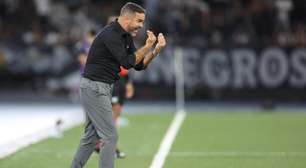 Vasco monitora estrangeiros e sonha com Arthur Jorge ou Gallardo