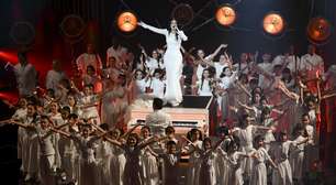 Noite de homenagens e discurso contra guerras de Pausini marca 3º dia de Sanremo