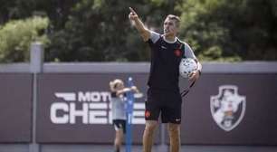 Bruno Lazaroni, técnico interino do Vasco, segue legado familiar