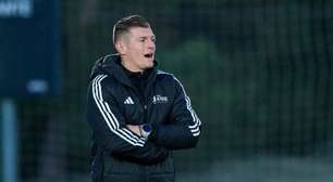 Kroos volta a Valdebebas como treinador e reforça vínculo com o Real Madrid