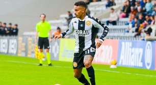 Ex-São Paulo, Paulinho Bóia alcança 180 jogos e mira recorde em Portugal