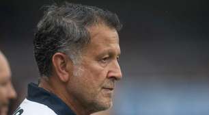 Técnico do Remo "demite" próprio jogador, que rebate críticas