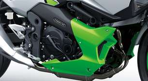 Adeus ao reinado da Yamaha TMAX: a Kawasaki já tem uma maxi-scooter híbrida pronta com um botão mágico que pode mudar tudo