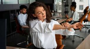 Como identificar os primeiros sintomas de LER e DORT no trabalho