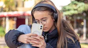 Bloquear redes sociais até os 16 anos protege adolescentes? Entenda prós e contras