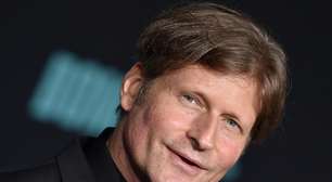 Modelo acusa ator de 'De Volta Para o Futuro' de agressão e de transformá-la em escrava sexual