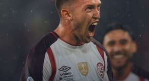 Jogador do Palmeiras comemora título do Lanús sobre o Flamengo na Recopa