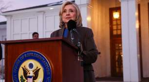 EUA: Depois de Hillary, Bill Clinton depõe diante dos parlamentares sobre o caso Epstein