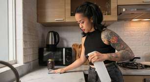 7 dicas para acabar com as formigas e as baratas na cozinha