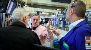 Wall Street marca quedas mensais por combinação de incerteza sobre IA, tarifas e geopolítica