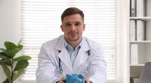 Desafio invisível do médico: organizar as finanças em uma rotina multicarreira