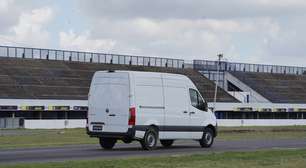 Mercedes Sprinter ganha câmbio automático no Brasil por R$ 274.300; já dirigimos