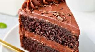 Bolo de chocolate recheado: conquista na primeira garfada