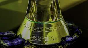 Organizada de gigante do Brasileirão cobra saída de treinador em reunião com diretoria