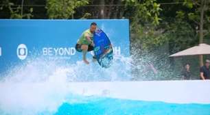 Medina volta a competir e Ítalo Ferreira vence primeira edição do Surf Fest em São Paulo