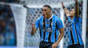 Carlos Vinícius encerra jejum e exalta postura do Grêmio: "Controle do início ao fim"