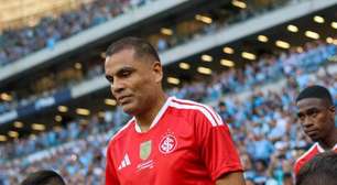 Mercado dispara contra arbitragem após revés no Gre-Nal: "Fico muito incomodado"