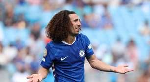 Dono do Chelsea revela: contratou Cucurella para bloquear investida do City