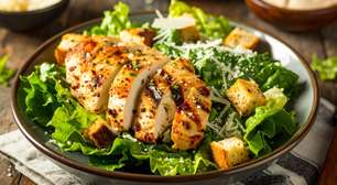 Pouca gente sabe, mas usar esse tempero no frango melhora a digestão e reduz inflamações