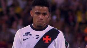 "Escândalo": Casimiro Miguel e jogador se revoltam com lance em eliminação do Vasco
