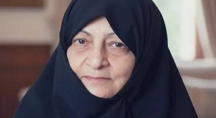 Viúva de líder supremo do Irã morre por ferimentos após ataque, diz mídia local