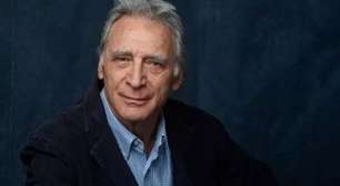 Duas semanas após sofrer um infarto, Herson Capri volta ao trabalho: 'Teatro cura tudo'