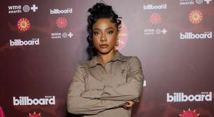 AJULLIACOSTA se apresenta em São Paulo com NandaTsunami e mais convidadas