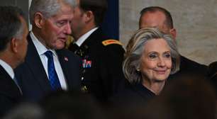 Clinton nega qualquer vínculo com crimes de Epstein em depoimento ao Congresso