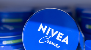 Se você adora o cheiro do creme Nivea, este perfume pode se tornar sua nova obsessão (e dura mais tempo!)