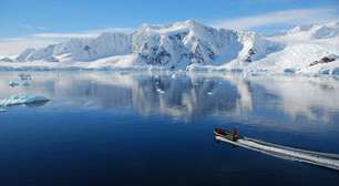 Por que o fato de chover na Antártida é um problema?