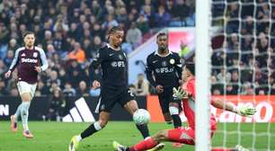 João Pedro faz hat-trick e comanda goleada do Chelsea sobre o Aston Villa na Premier League