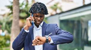 O que significa quando uma pessoa sempre chega cedo aos lugares, de acordo com a psicologia