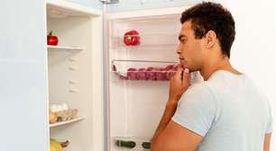 Conheça o erro comum que deixa a geladeira com mau cheiro