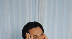 Romulo Estrela se emociona com surpresa da família no aniversário; veja