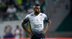 Alex Santana completa cinco meses sem jogar e segue fora dos planos no Corinthians